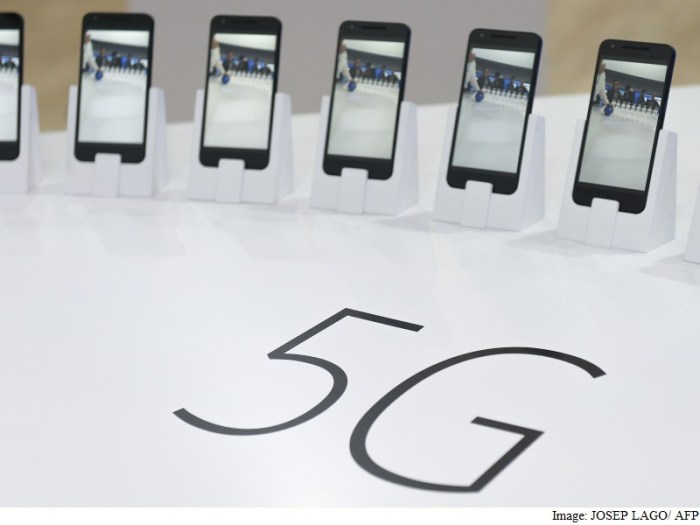 Samsung 5nm smartphone chips its production efficiency increasing 7nm stacks performance 3d chipset begins lines work ahmed ago posted year